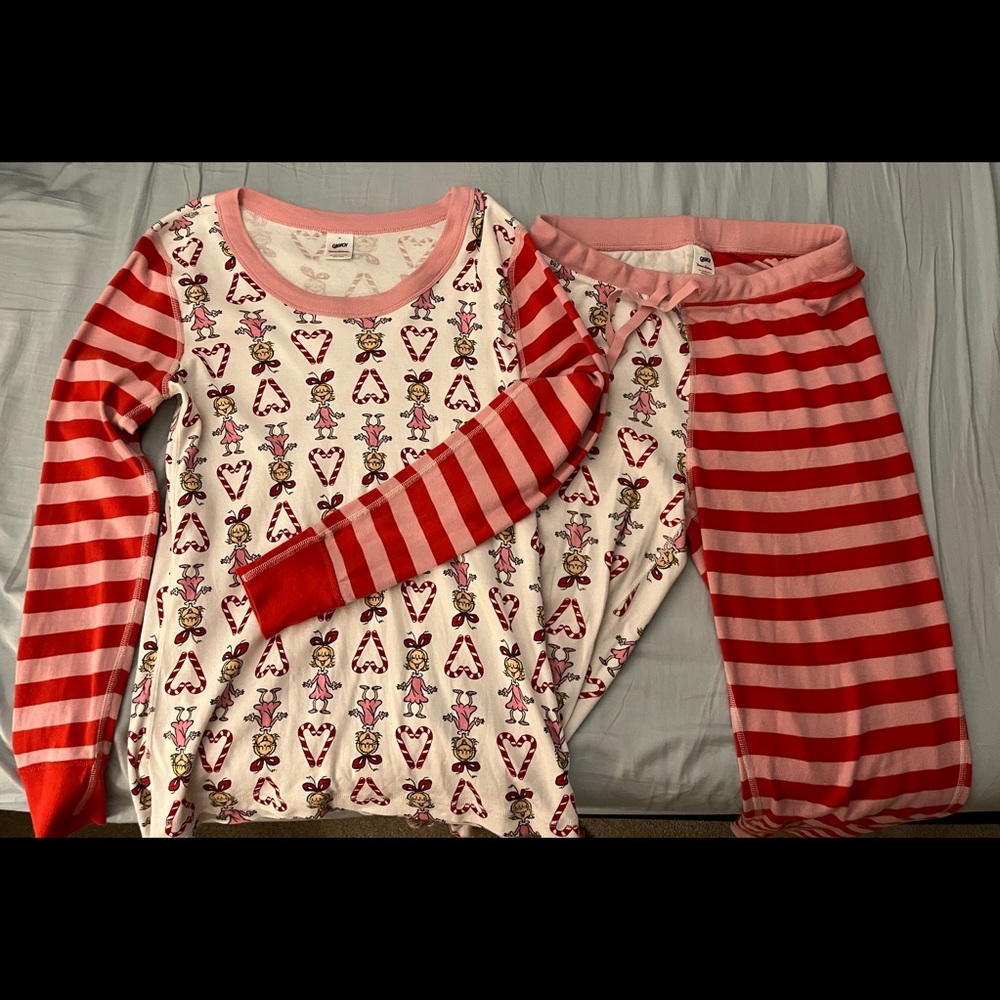 Grinch Pajama Set